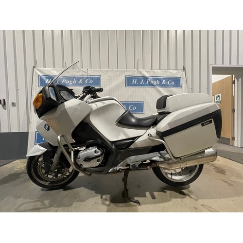 879 - BMW R1200RT motorcycle. 2009. Ex police bike. MOT until July 2023. Reg BX09 VOM. V5