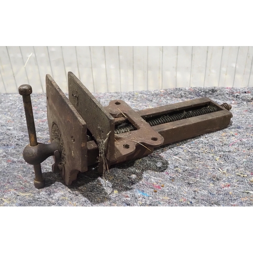 435 - Parkinson carpenters vice