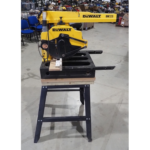 465 - Dewalt  DW1370 radial arm saw