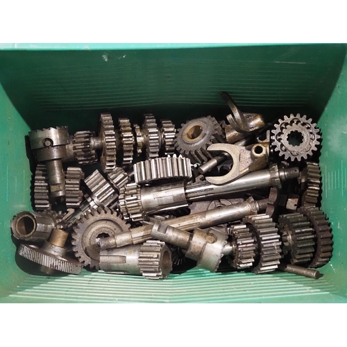 664 - Velocette Gearbox parts