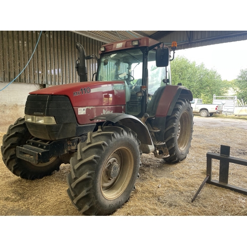 119 - Case Maxxum MX110 tractor, puh, spools, ac. 8789 hours. Reg. X582 LUY. V5, Key