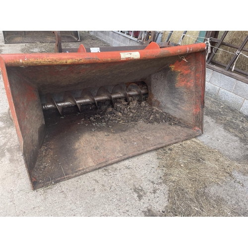 121 - Root/feeder bucket JCB fittings