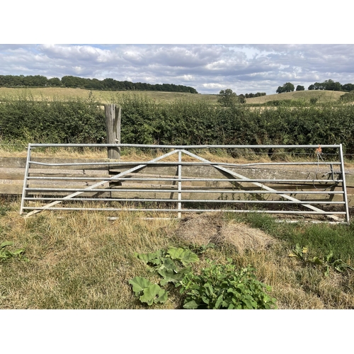 84 - Galvanised gate 15ft