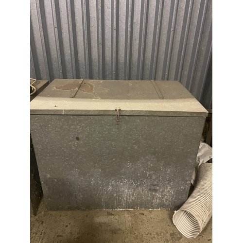 62 - Galvanised feed bin