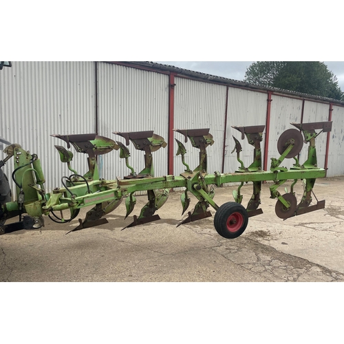 83 - Dowdeswell DP7 5 furrow reversible plough