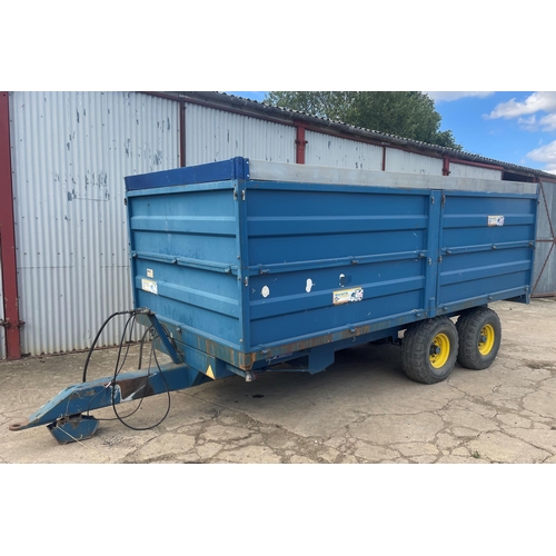 95 - Warwick 10 ton tandem axle grain trailer