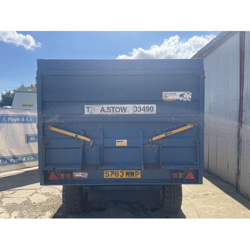 95 - Warwick 10 ton tandem axle grain trailer