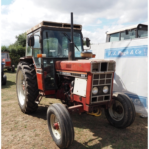 366 - International 884 tractor. SN-18184Z. Runs. Reg DFO 751W. V5