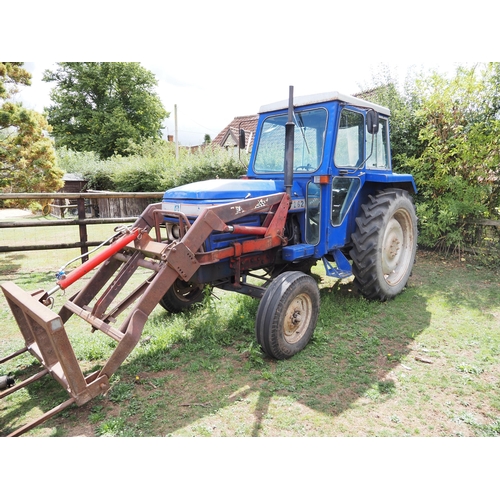 373 - Leyland 262 tractor. c/w Loader. SN- 18063Z. Runs