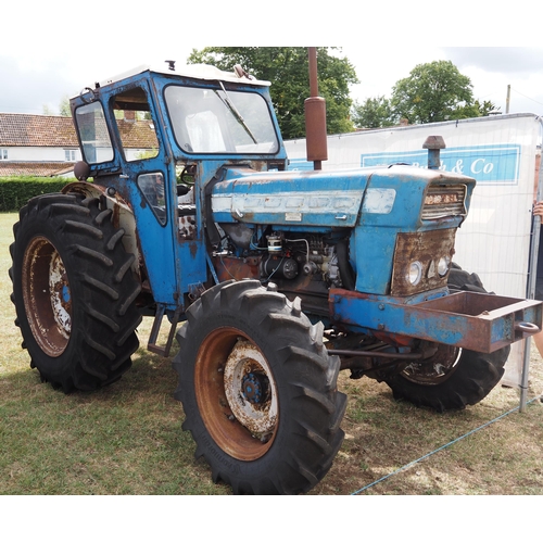 402 - Roadless 65 tractor. Duncan cab and front inner wheel weights. Runs. Reg HBW 375D. V5 Applied for