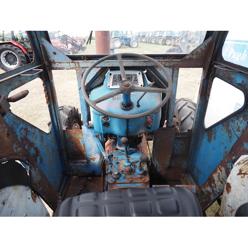 402 - Roadless 65 tractor. Duncan cab and front inner wheel weights. Runs. Reg HBW 375D. V5 Applied for