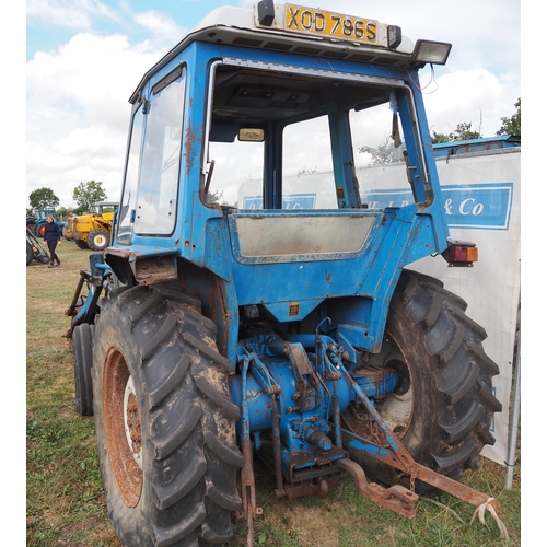 406 - Ford 4100 tractor. c/w Loader. SN-982654. Runs. Reg XOD786S. V5 Applied for