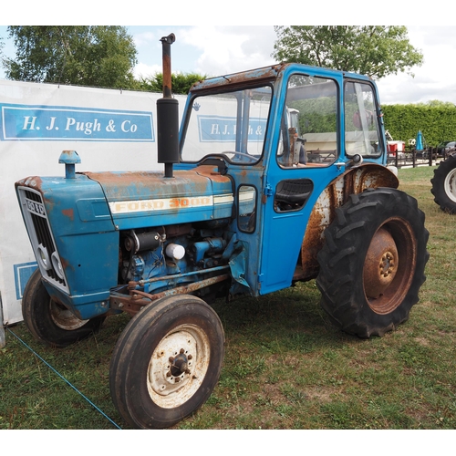 410 - Ford 3000 tractor. Runs.  c/w Cab. SN-1435