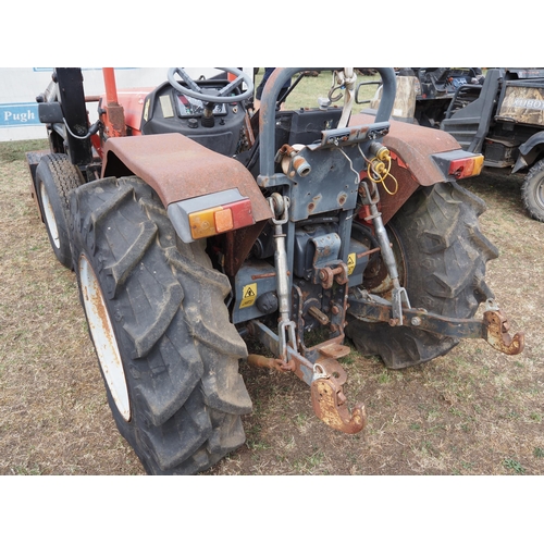 430 - Small Holder 20/30 compact tractor. c/w loader. Runs.