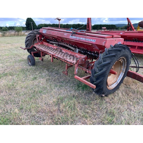 90 - Massey Ferguson 30 drill, spares