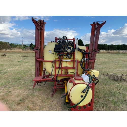 92 - Hardi 800 litre crop sprayer and 200 litre front tank, 12m hydraulic booms