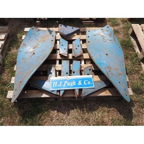 1030 - Plough parts