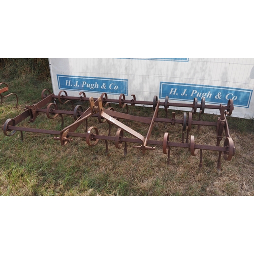 164 - 8ft Spring tine cultivator