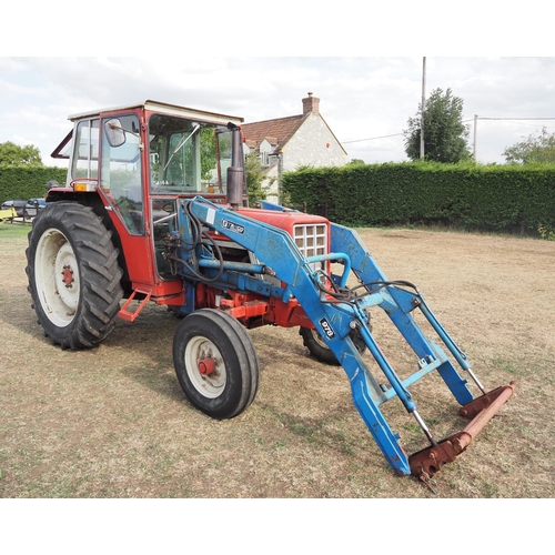 414A - International 574 tractor with Tanco loader pick up hitch. Runs. Reg Q556 LEG. V5