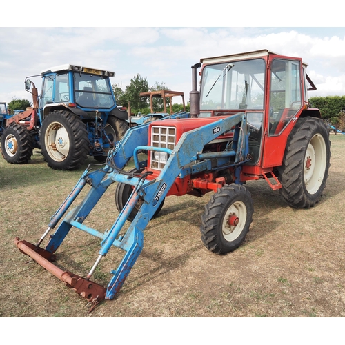 414A - International 574 tractor with Tanco loader pick up hitch. Runs. Reg Q556 LEG. V5