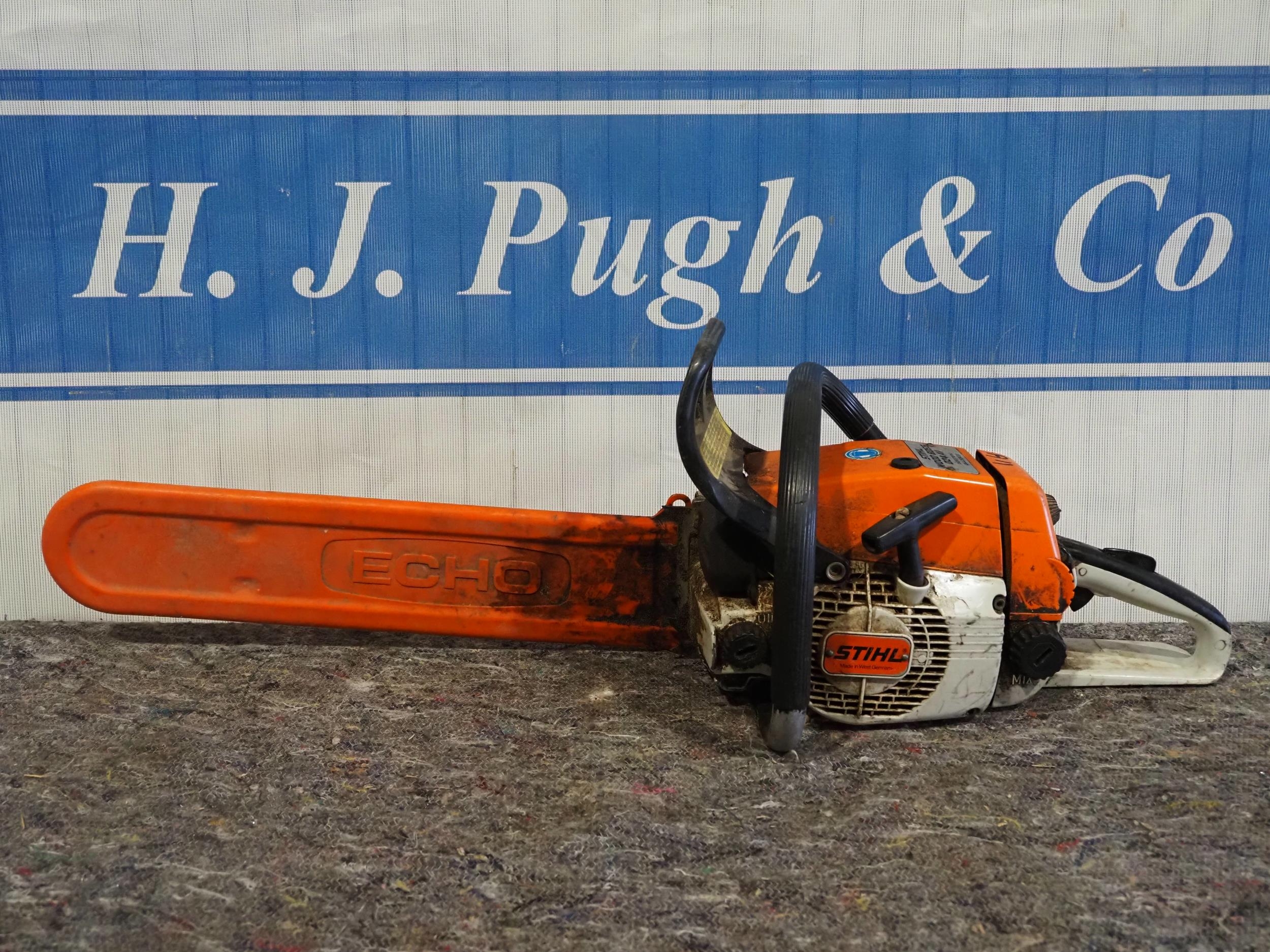 Stihl 024AV chainsaw