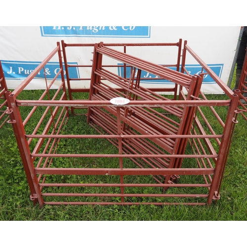 1884 - 8- Red sheep hurdles 4ft