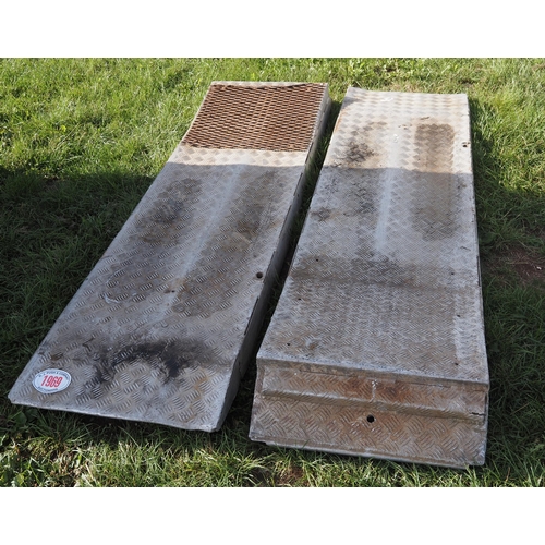 1969 - Pair of heavy duty alloy loading ramps