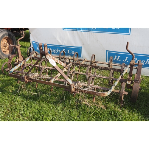 1984 - Spring tine cultivator 7ft