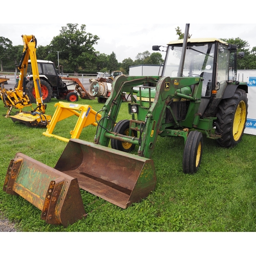 2035 - John Deere 1950 Tractor with JD175 power loader. 5972 hours recorded. Reg. F131 PDD. V5