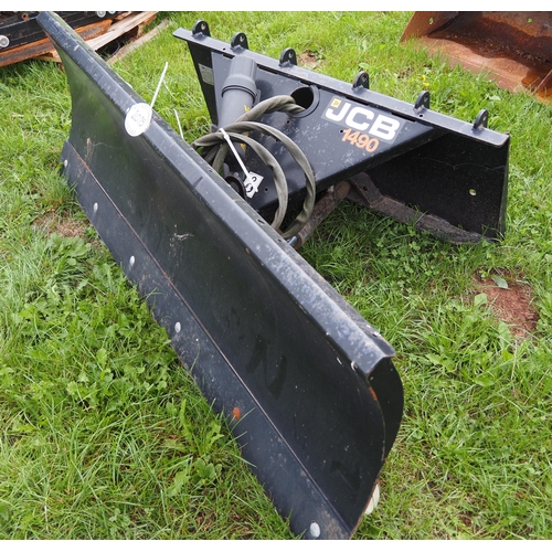 2075 - JCB 1490 Blade attachment