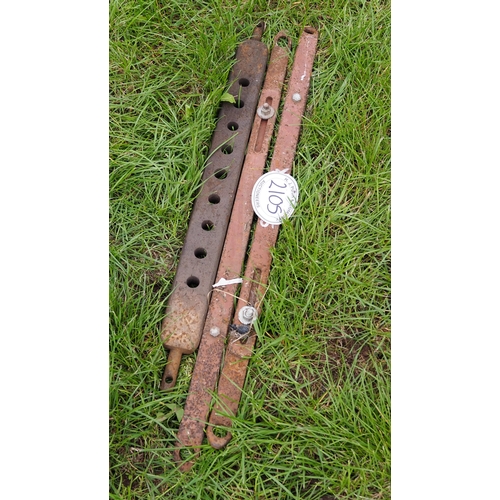 2105 - 9 Hole drawbar and stays