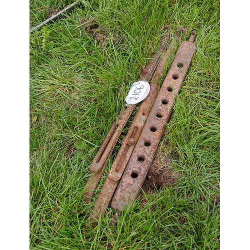 2106 - 9 Hole drawbar and stays