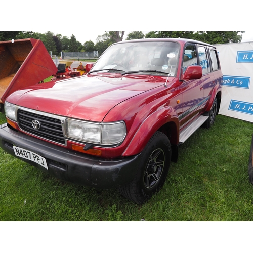 2113 - Toyota Land Cruiser VX 4WD. MOT 09/03/23. Reg. N407 PPJ. Keys in office. V5