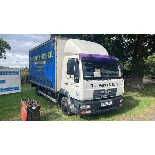 2303 - MAN LE 8.150 curtain side lorry, 7,5 tonne. runs & drives well, MOT till 31/03/23, Reg KX53 GHJ. V5