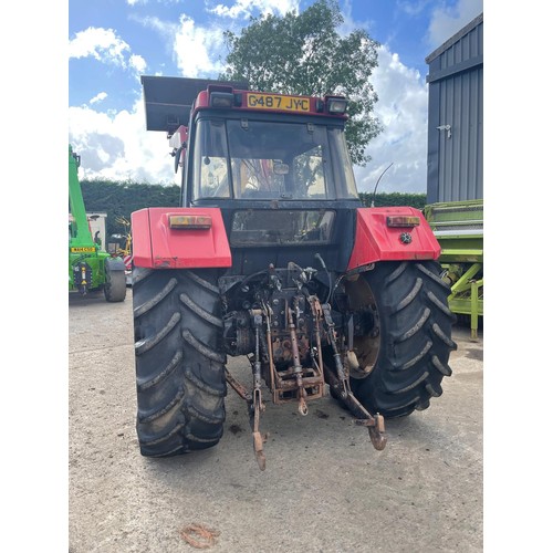 438 - Case International 1056 tractor with Chilton loader. Runs.  Reg G487 JYC