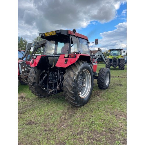 442 - Case International 5130 tractor. Runs. c/w Howard loader. Reg L262 UWP. V5 Applied for