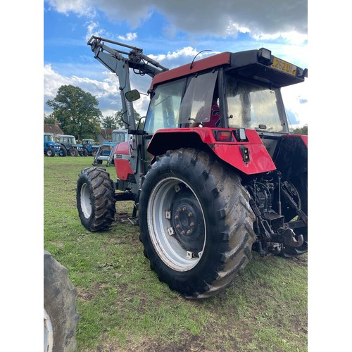 442 - Case International 5130 tractor. Runs. c/w Howard loader. Reg L262 UWP. V5 Applied for