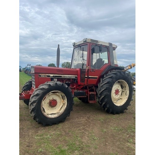 437 - International 956XL Tractor. Runs. Reg FDV 12Y. V5