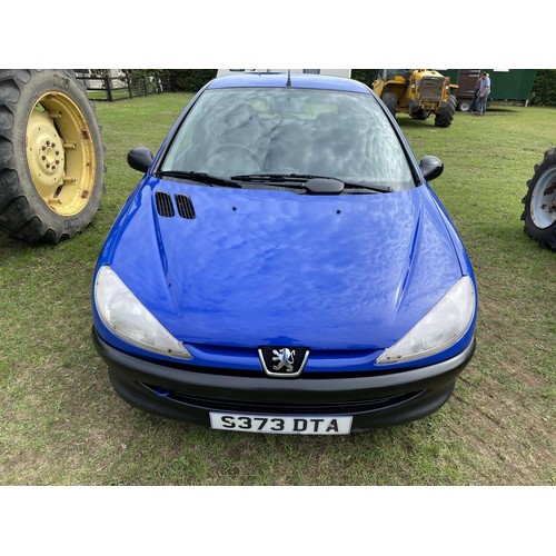 431A - Peugeot 206 3 door hatchback. Runs. 51000 miles. No MOT. Reg S373 DTA.