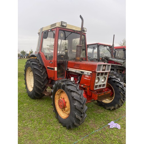 440 - International 885XL tractor. Runs. Reg B464 DTH