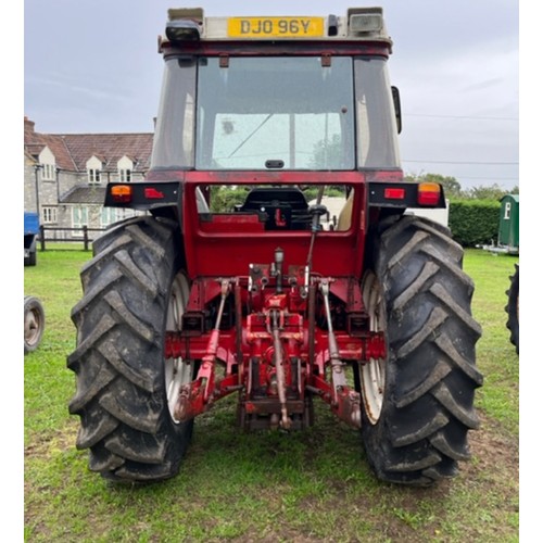 446 - International 685XL tractor. Runs. Reg DJO 96Y. V5