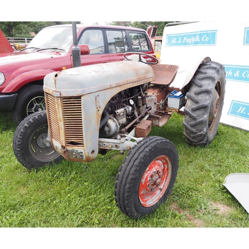 821 - Ferguson TEF tractor. SN 430630