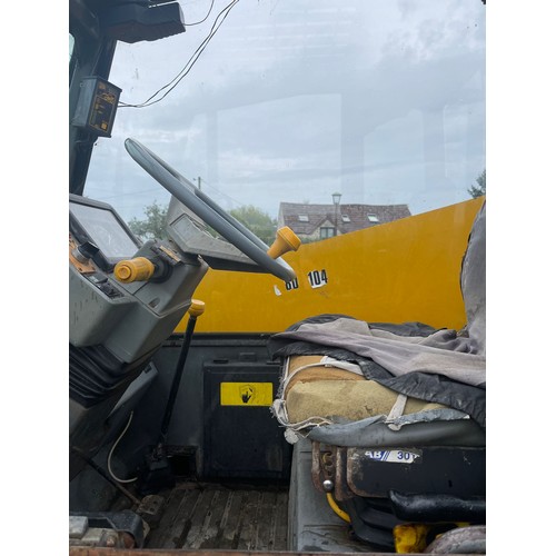 434 - JCB 525-58 Farm Special loader. 7981 hours recorded. Runs.  Reg J422 TAJ. V5