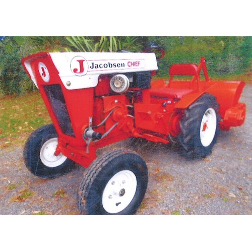 898 - Jacobsen Chief garden tractor 1964. With 32