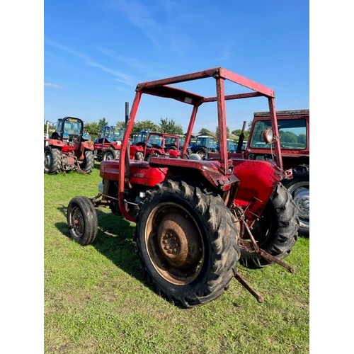 385 - Massey Ferguson 135 tractor. 1971. 4633 hours recorded. Runs, needs attention. Goodyear tyres, power... 