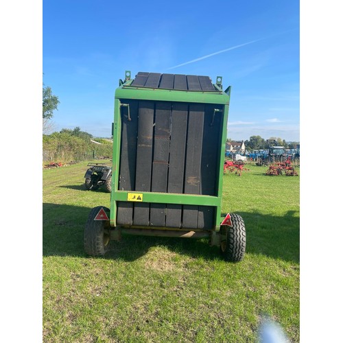 186 - John Deere 550 round baler