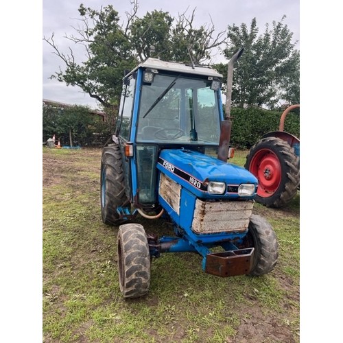 451 - Ford 1920 Tractor. Runs and drives.  Reg.  Q175 WHL. V5