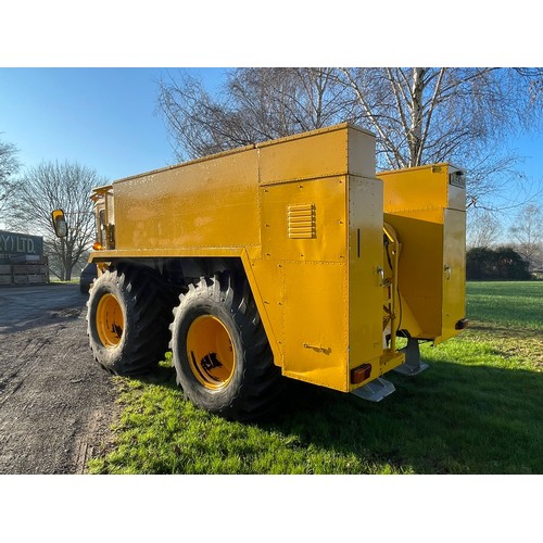 803 - County FC1004 tractor. 1972.  Genuine 268hrs from new. 18x26 Goodyear tyres. Winch tractor built for... 