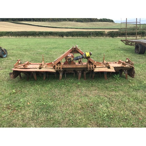 109 - Kuhn 3500 power harrow and crumbler. Working order