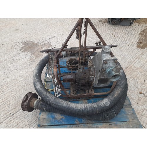 892 - Ferguson water pump. Serial no. T301 1F